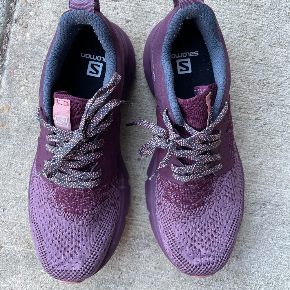 Salomon Women’s Running Shoes - Predict SOC